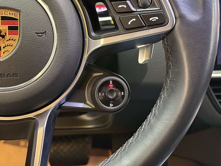 Фото 7 - Porsche Cayenne