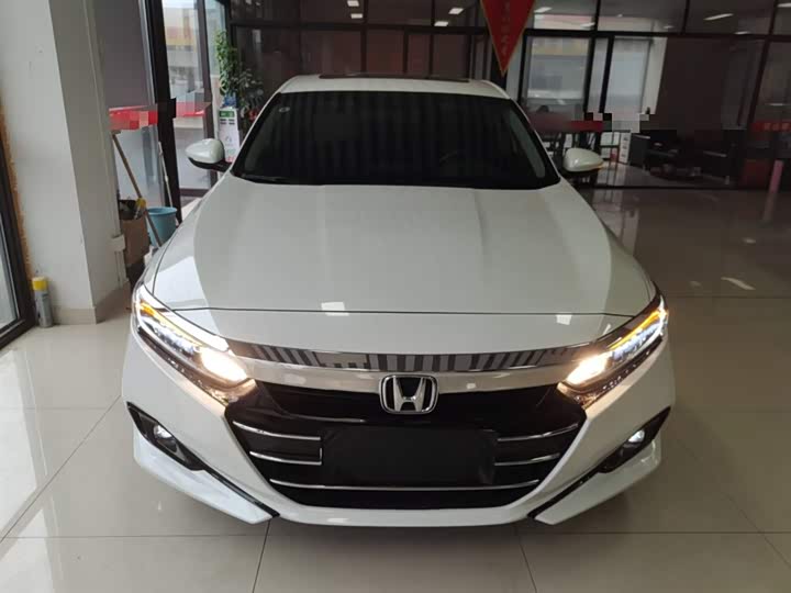 Фото 3 - Honda Accord