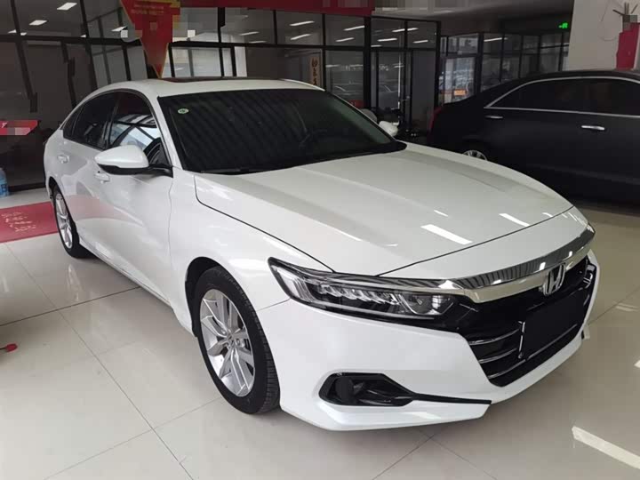 Фото 4 - Honda Accord