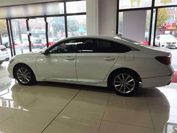 Фото 5 - Honda Accord