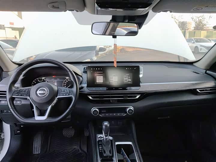 Фото 10 - Nissan Teana