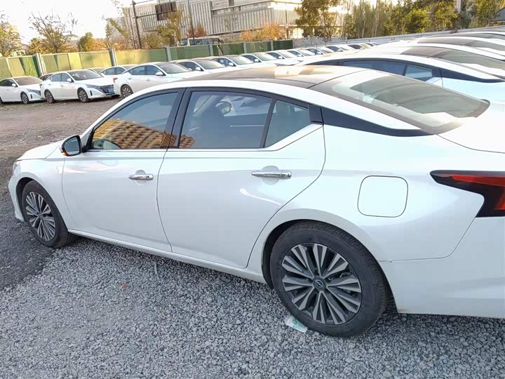 Фото 5 - Nissan Teana