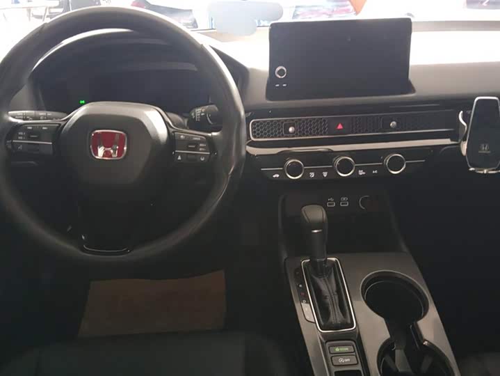 Фото 12 - Honda Civic