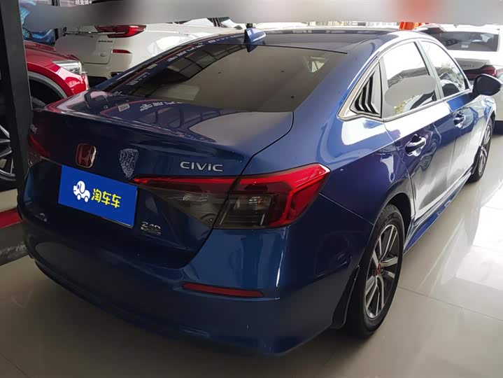 Фото 3 - Honda Civic