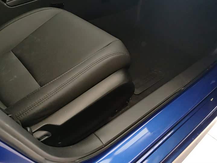 Фото 8 - Honda Civic