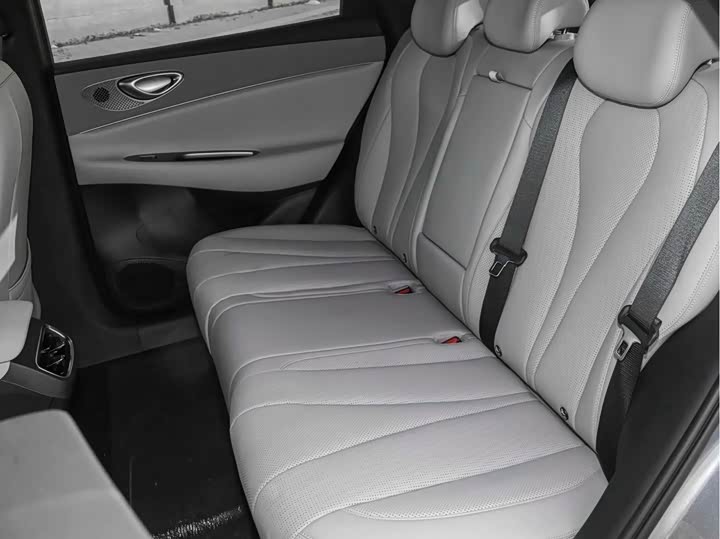 Фото 8 - BYD Sea Lion 06 Hybrid/EV