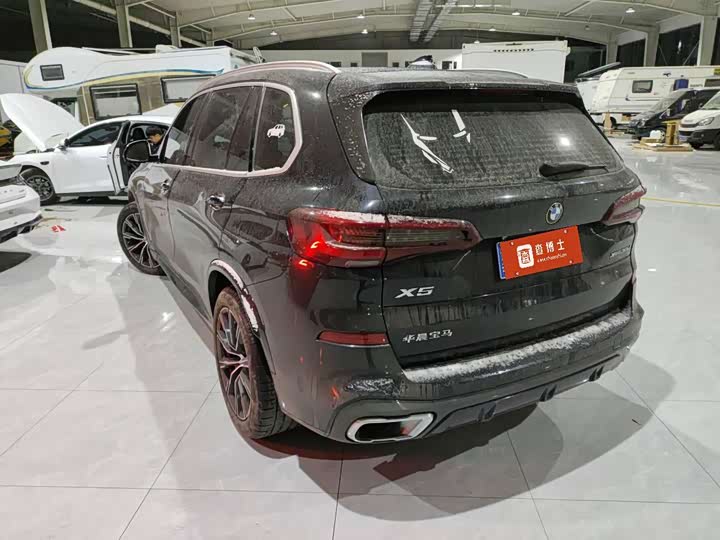 Фото 12 - BMW X5