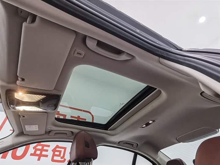 Фото 14 - BMW 3 Series