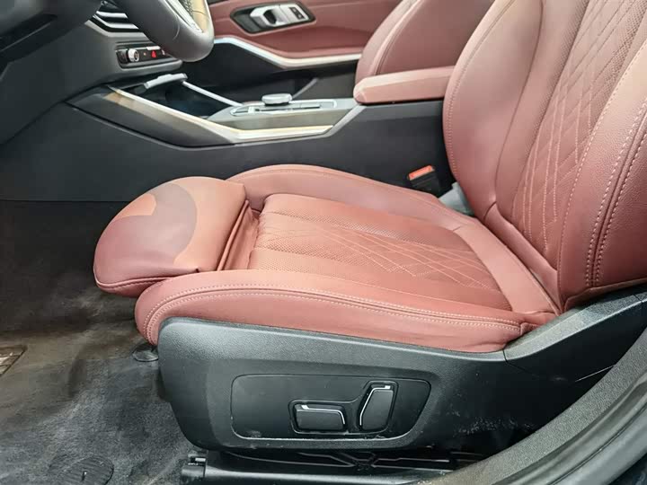 Фото 20 - BMW 3 Series