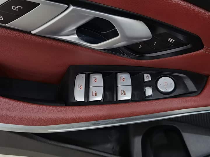 Фото 9 - BMW 3 Series