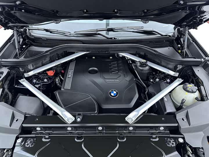 Фото 19 - BMW X5