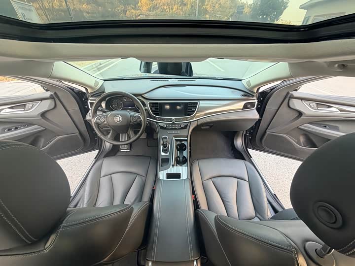 Фото 14 - Buick LaCrosse