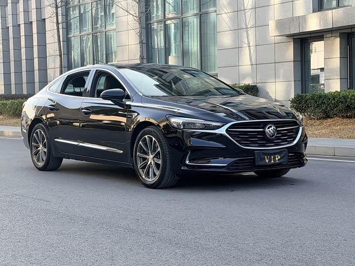 Фото 3 - Buick LaCrosse