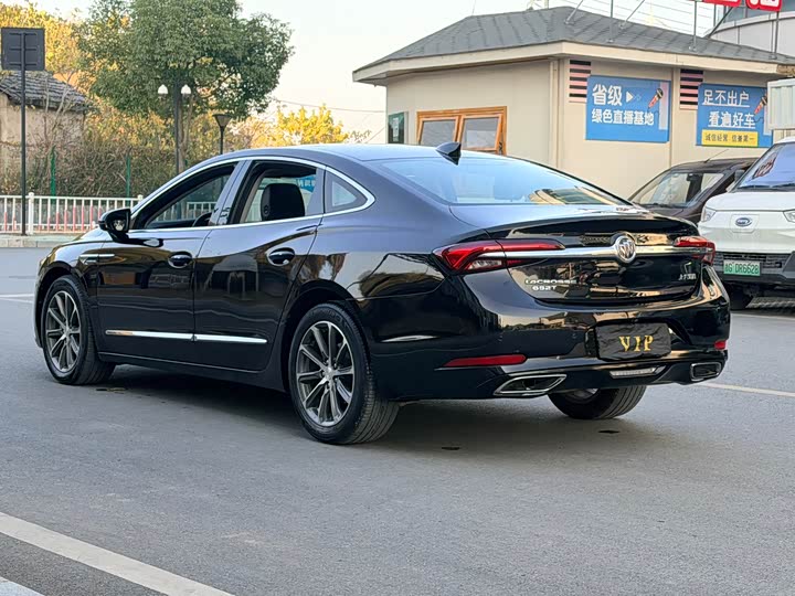 Фото 7 - Buick LaCrosse