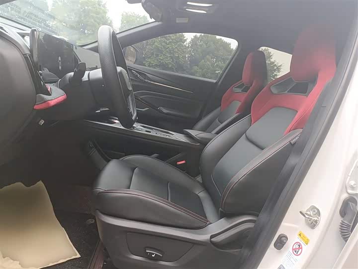 Фото 15 - Changan X5 Plus