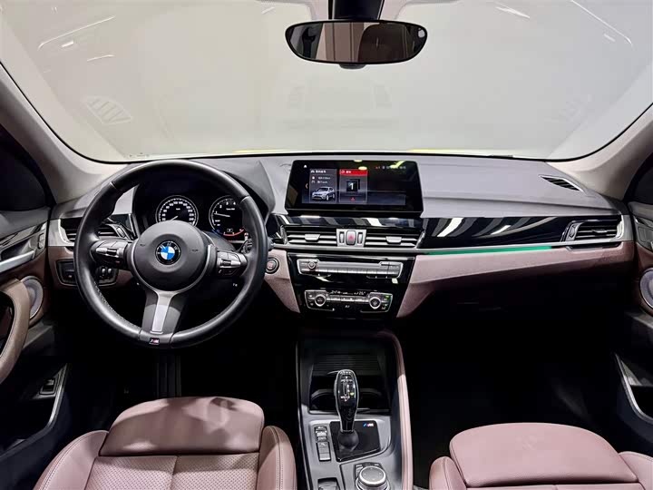 Фото 14 - BMW X1