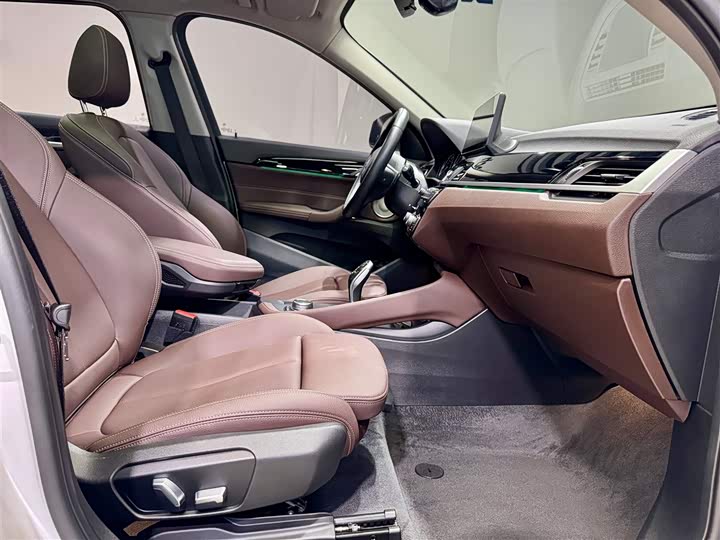 Фото 19 - BMW X1