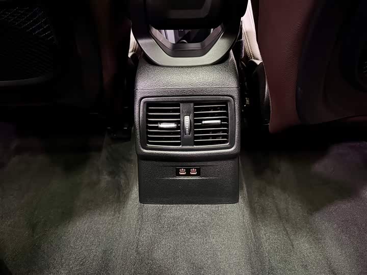 Фото 22 - BMW X1