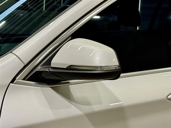 Фото 25 - BMW X1