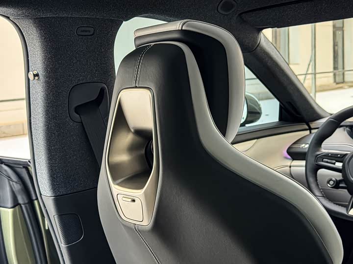 Фото 17 - Xiaomi SU7