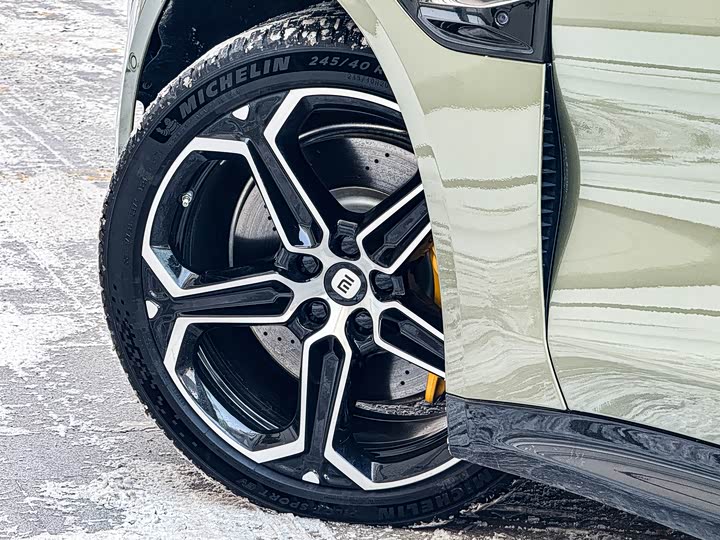 Фото 6 - Xiaomi SU7