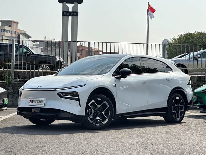 Фото 1 - XPeng G7