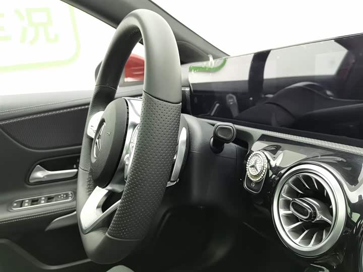 Фото 22 - Mercedes-Benz A-Class