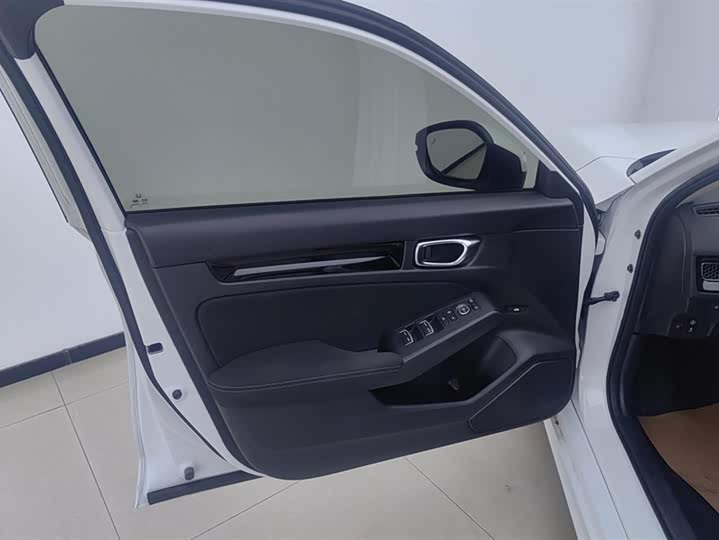 Фото 7 - Honda Civic