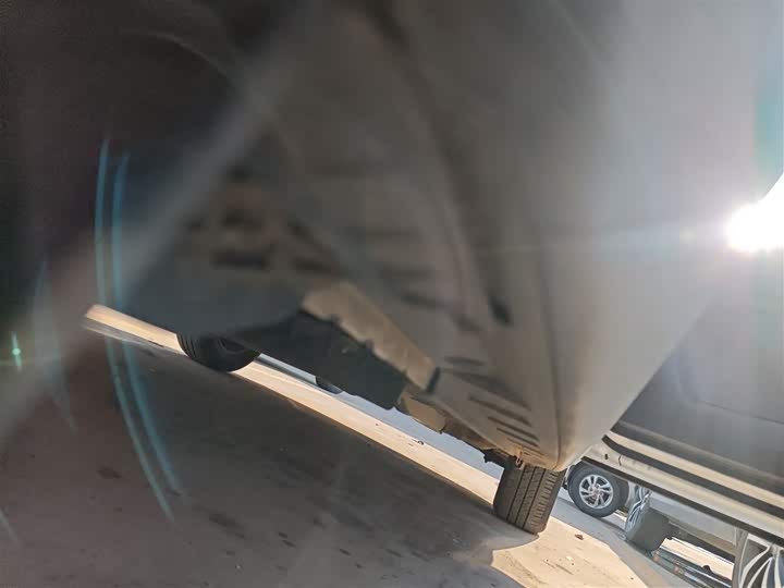 Фото 21 - Toyota Yaris L Hatchback