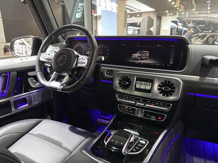 Фото 19 - Mercedes-Benz G-Class AMG