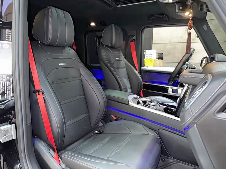 Фото 23 - Mercedes-Benz G-Class AMG