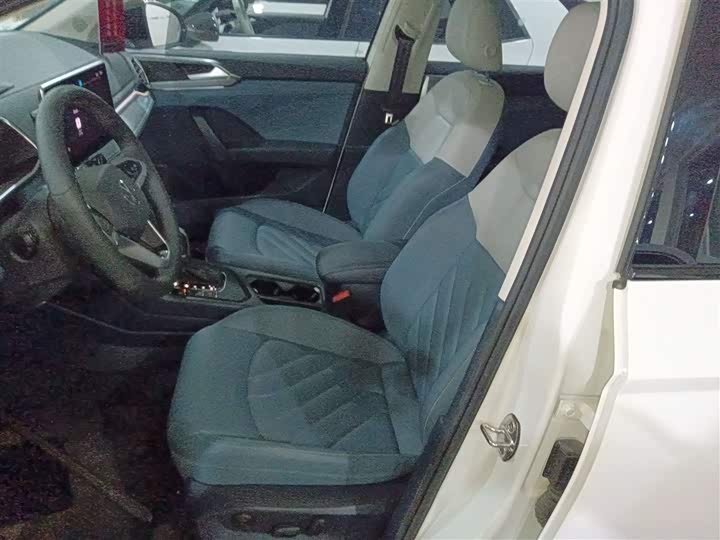 Фото 15 - Volkswagen Tharu