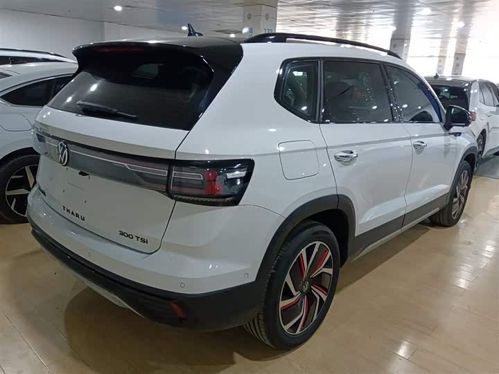 Фото 7 - Volkswagen Tharu