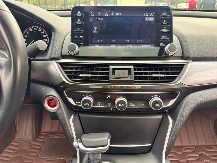 Фото 13 - Honda Inspire