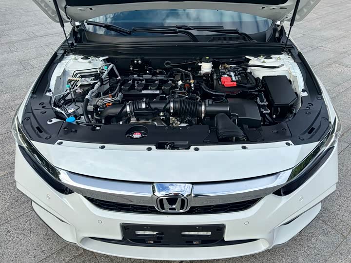 Фото 19 - Honda Inspire