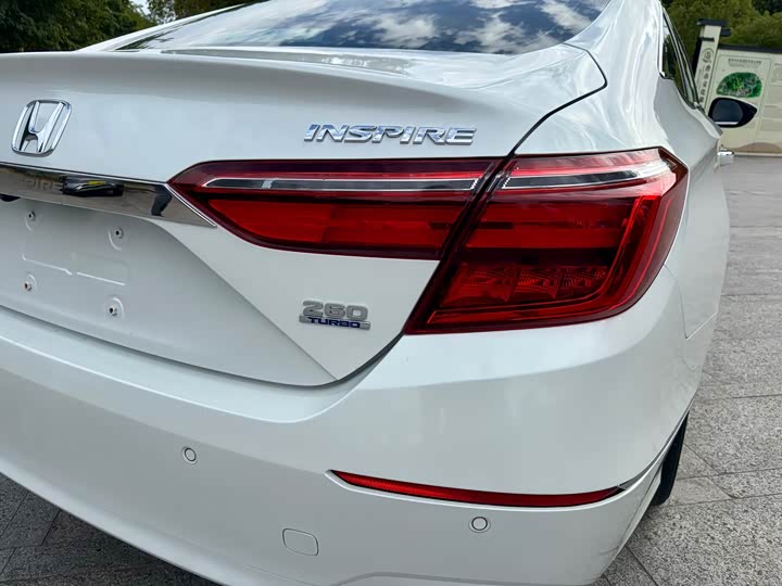 Фото 22 - Honda Inspire