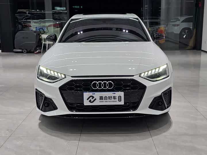 Фото 2 - Audi A4L