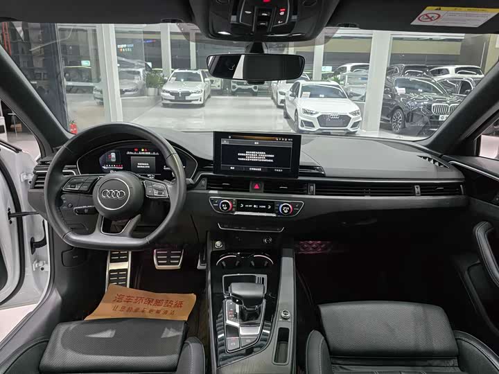 Фото 5 - Audi A4L