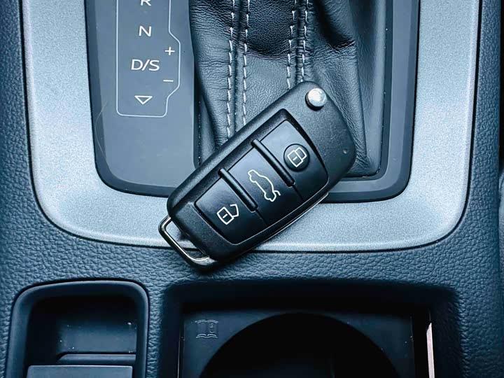 Фото 13 - Audi Q3