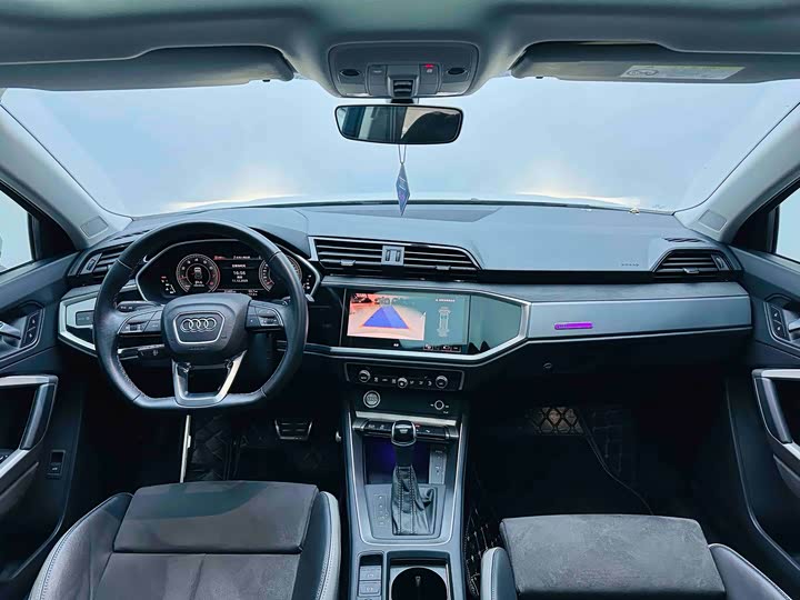 Фото 5 - Audi Q3