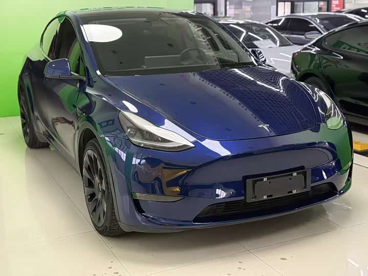 Фото 3 - Tesla Model Y