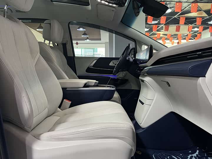 Фото 12 - Buick GL8 Century