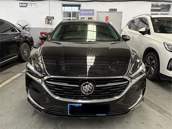 Фото 2 - Buick LaCrosse