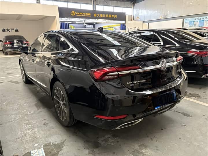 Фото 9 - Buick LaCrosse