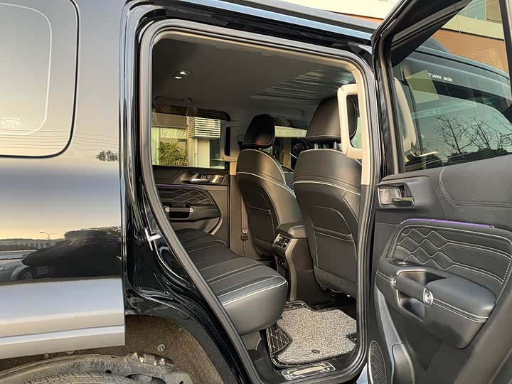 Фото 10 - Tank 300