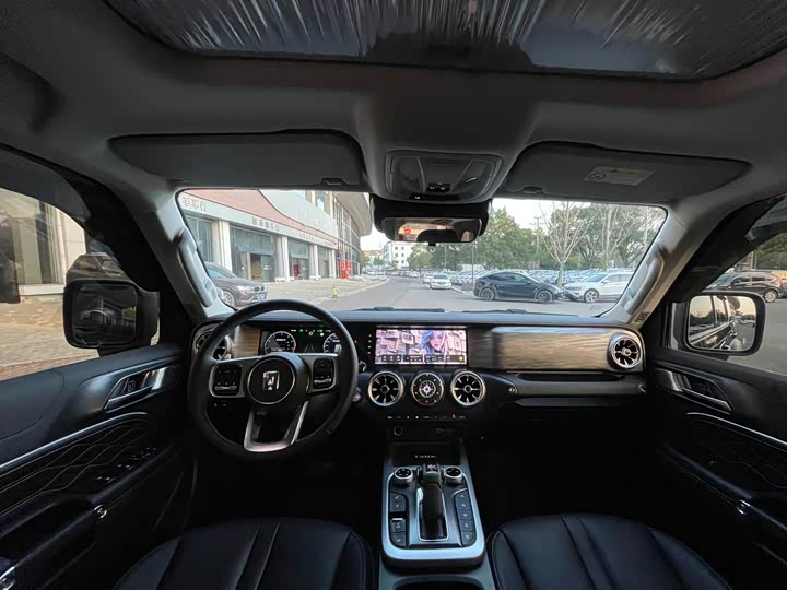 Фото 9 - Tank 300