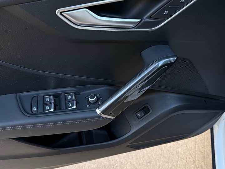 Фото 35 - Audi Q2L