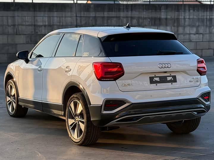 Фото 4 - Audi Q2L