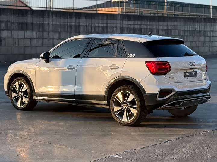 Фото 5 - Audi Q2L