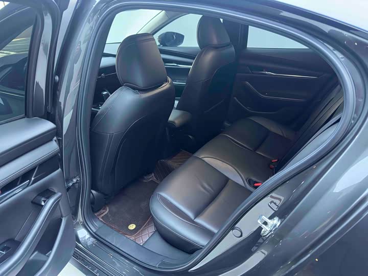 Фото 10 - Mazda 3 (Axela)